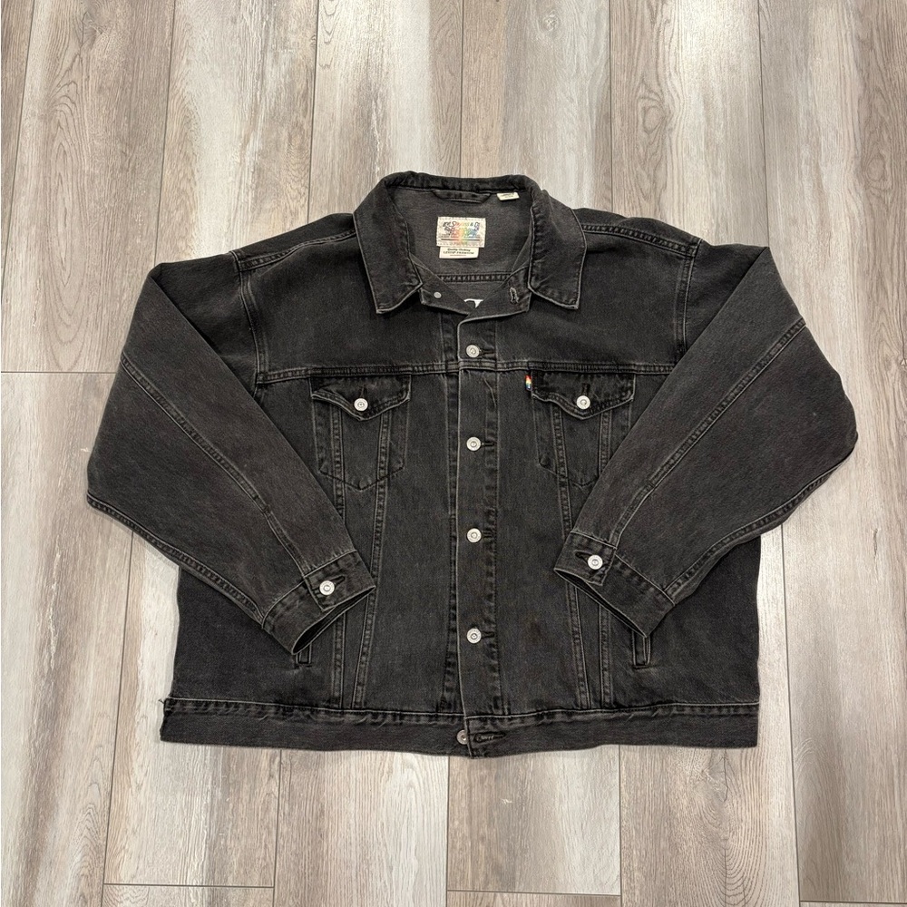 Levi's Pride Liberation Radical Love Black Denim Trucker Jacket Size XL